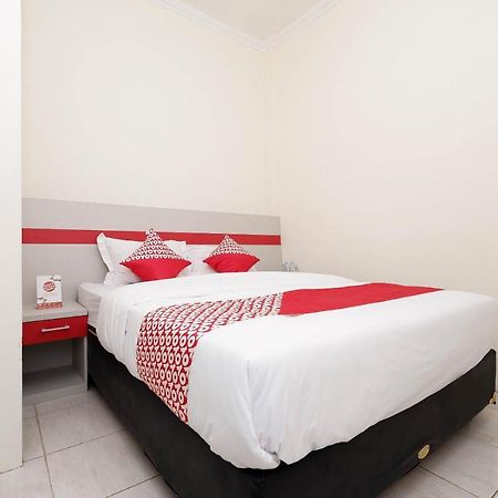 Super Oyo 1620 Sion Family Residence Grobogan Dış mekan fotoğraf