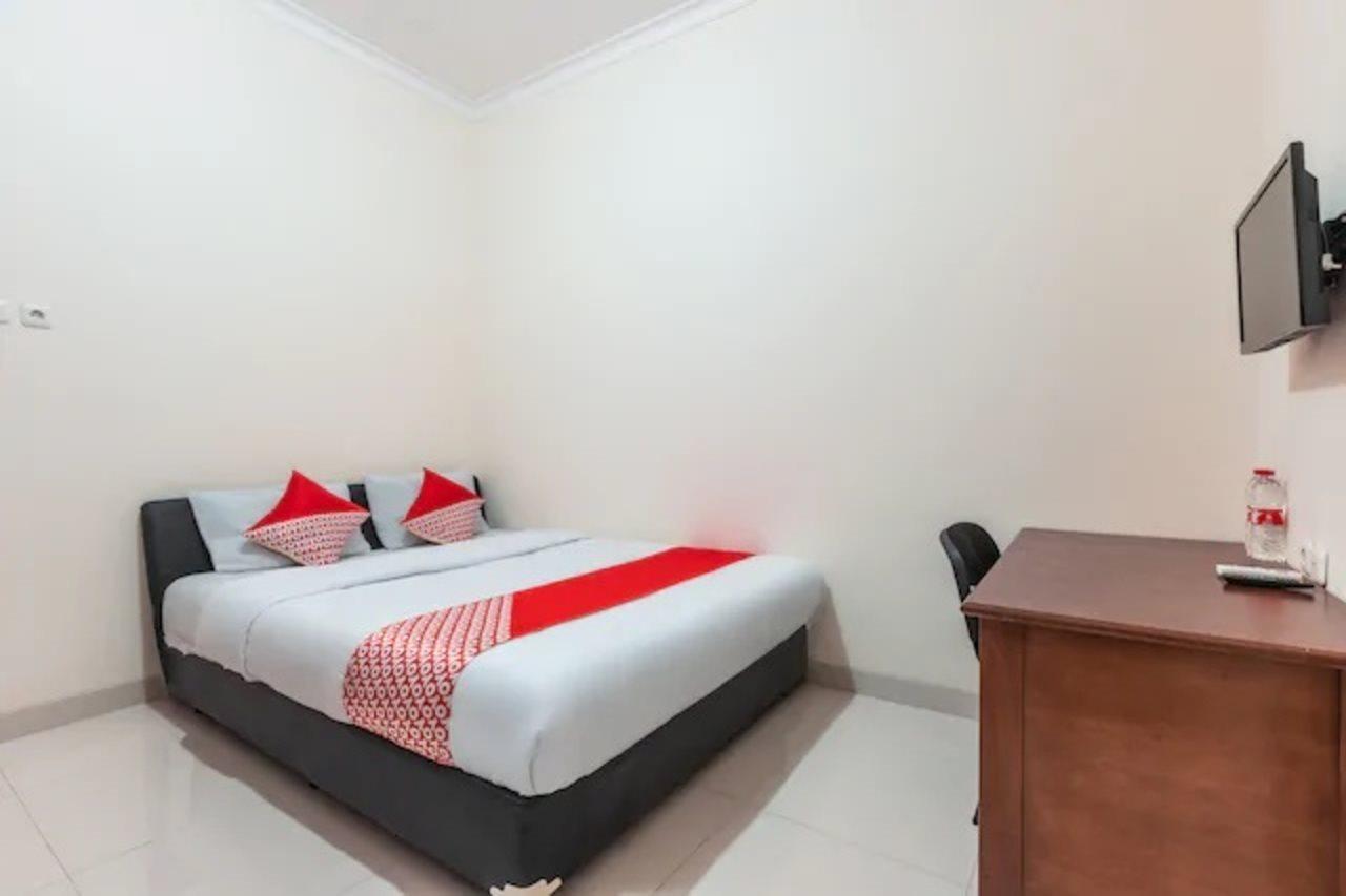 Super Oyo 1620 Sion Family Residence Grobogan Dış mekan fotoğraf