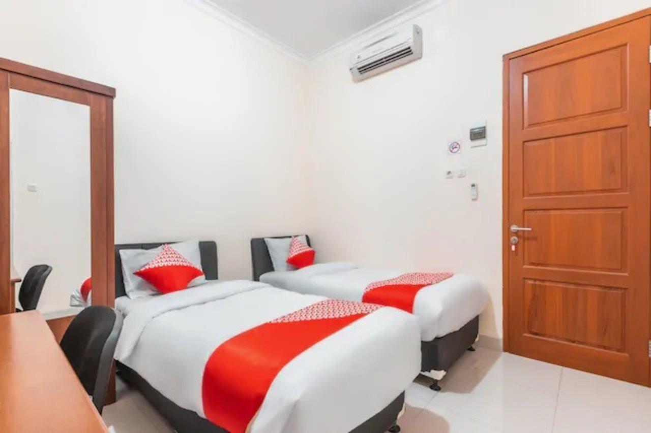 Super Oyo 1620 Sion Family Residence Grobogan Dış mekan fotoğraf