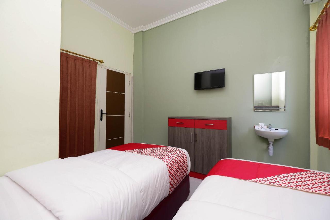 Super Oyo 1620 Sion Family Residence Grobogan Dış mekan fotoğraf